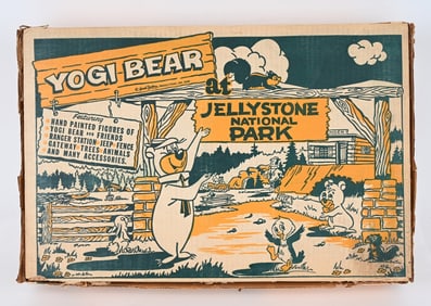 MARX #4364 YOGI BEAR JELLYSTONE PARK PLAY SET