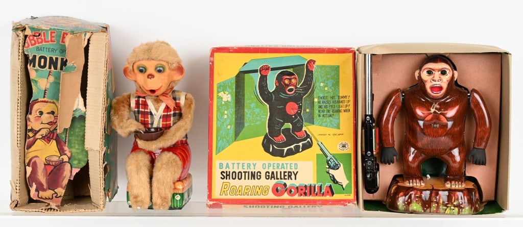 BUBBLE BLOWING MONKEY & ROARING GORILL TARGET (1 of 9)