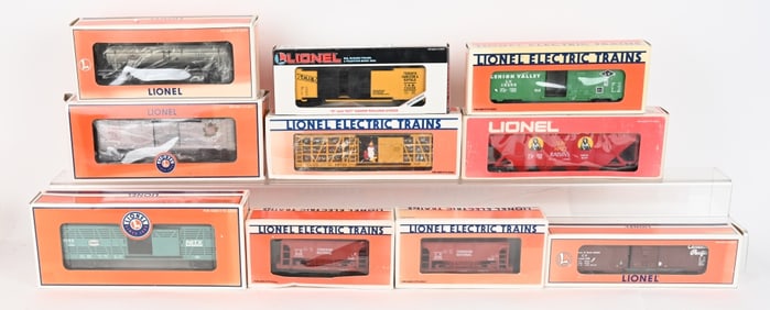 LIONEL O GAUGE TRAIN CAR LOT w/ BOXES