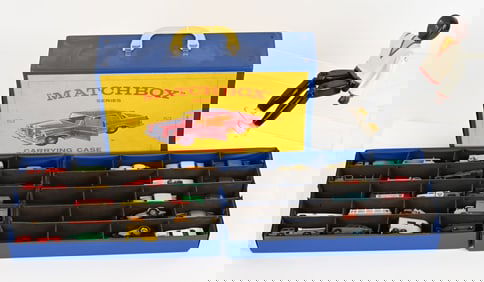31- VINTAGE MATCHBOX CARS with CASE & MORE