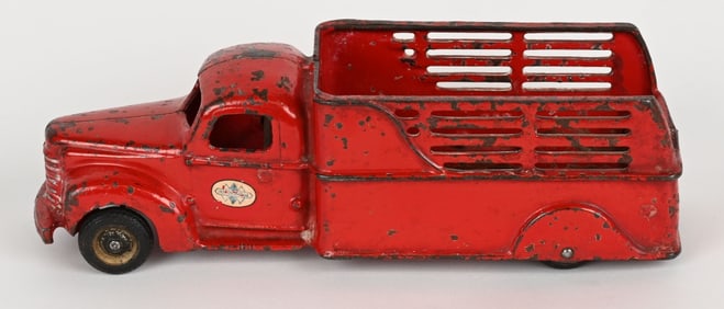 ARCADE CAST IRON INTERNATIONAL STAKE TRUCK