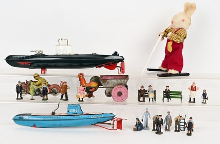 LOT OF VINTAGE TOYS