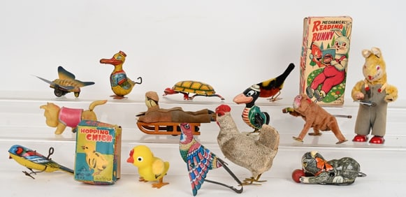 LOT OF ANIMAL TOYS