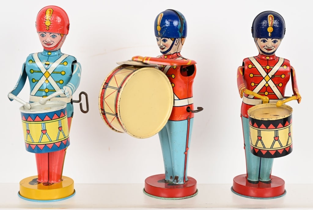 3- CHEIN TIN WINDUP DRUMMER BOYS (1 of 8)