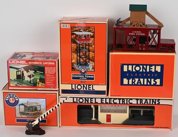 6- LIONEL ACCESSORIES w/ BOXES
