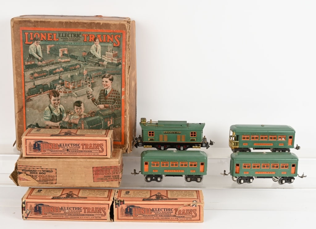 LIONEL PREWAR 253, 607, 607, 608 PASSENGER SET (1 of 10)