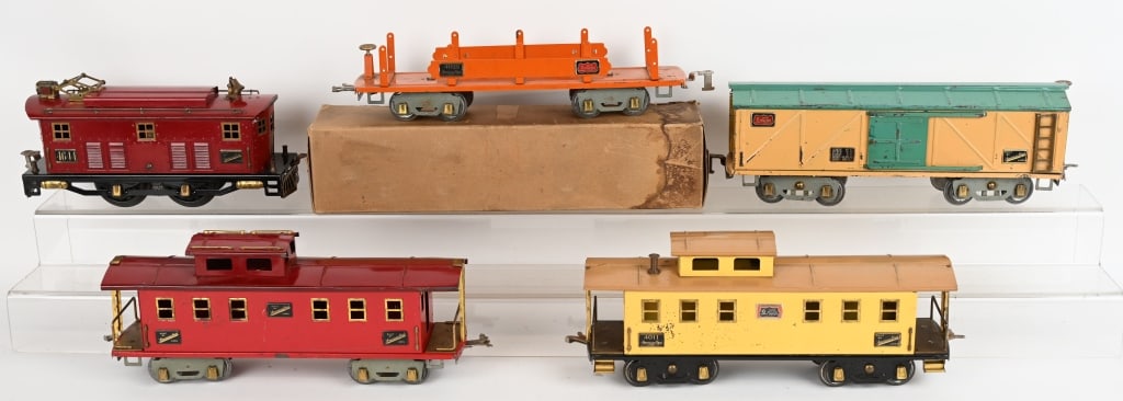 AMERICAN FLYER STANDARD 4644, & 4 CARS (1 of 12)