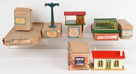 AMERICAN FLYER & LIONEL TRAIN ACCESSORIES