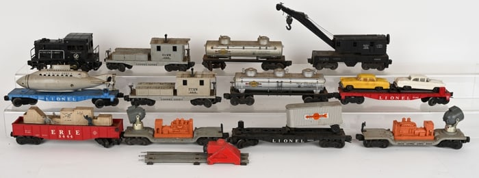 LARGE LOT LIONEL O GAUGE TRAINS