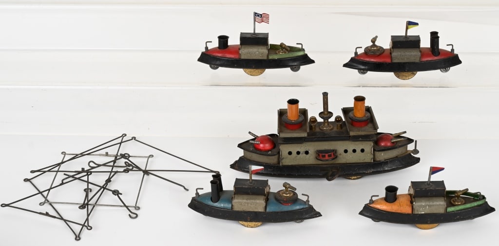 HESS TIN WINDUP DREADNOUGHT SHIP FLOTILLA (1 of 5)