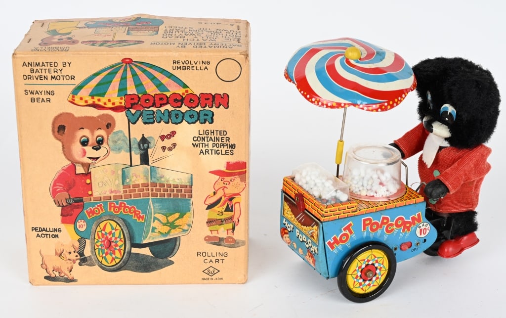 JAPAN BATTERY OP POPCORN VENDOR BEAR w/ BOX (1 of 8)