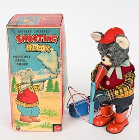 JAPAN BATTERY OP SHOOTING BEAR w/ BOX