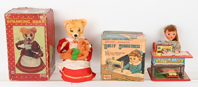 JAPAN BATTERY OP SPANKING BEAR & DOLLY SEAMSTRESS