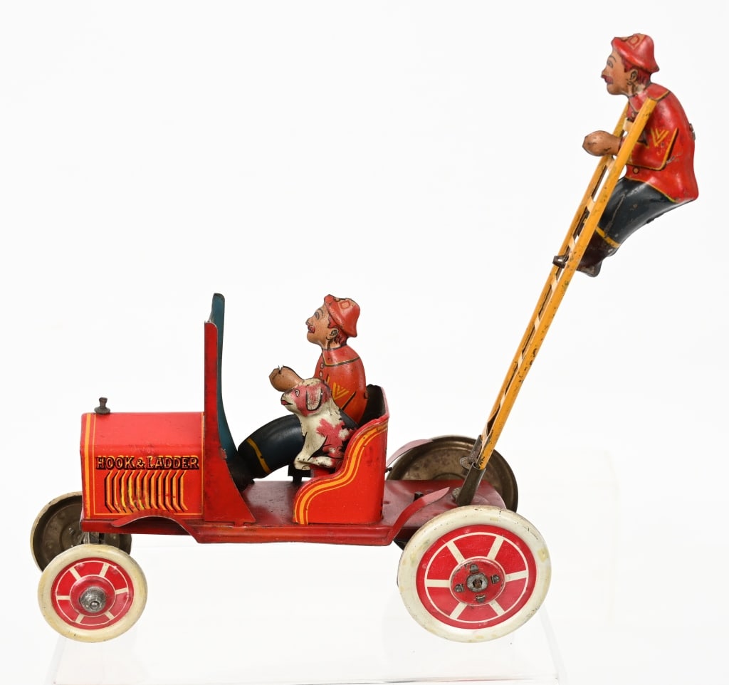 MARX TIN WINDUP SNOOPY GUS CRAZY FIRE CAR (1 of 6)