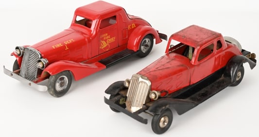 MARX & HOGE 1930'S FIRE CHIEF CARS
