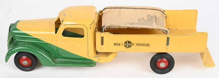 BUDDY L INTERNATIONAL ICE TRUCK