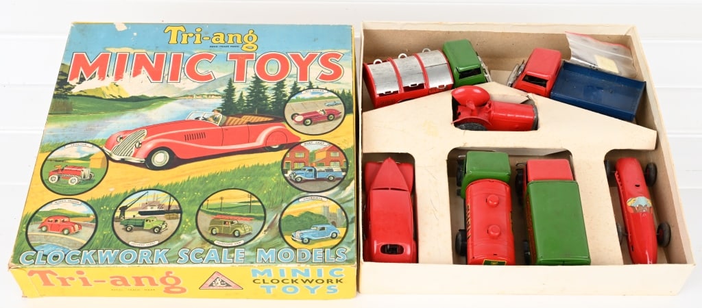 TRI-ANG MINIC 7 VEHICLE WINDUP SET w/ BOX (1 of 6)
