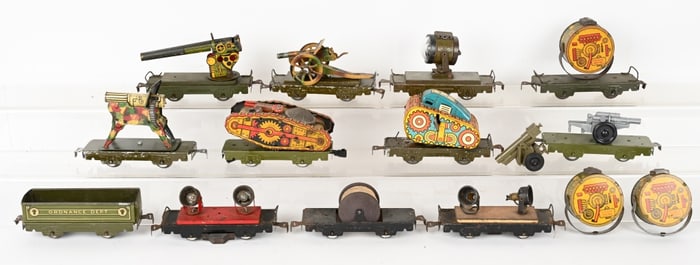LARGE LOT MARX ARMY TRAIN CARS & LOADS