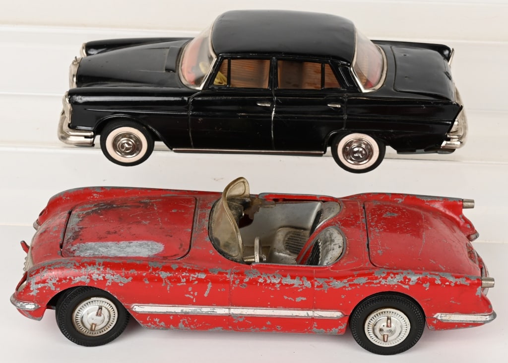 HUBLEY DIECAST CORVETTE & JAPAN TIN MERCEDES (1 of 6)