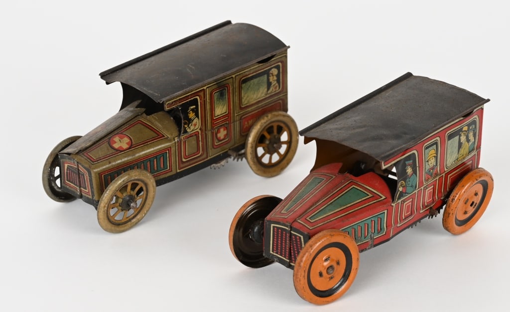 2- EARLY CHEIN TIN WINDUP VEHICLES (1 of 5)