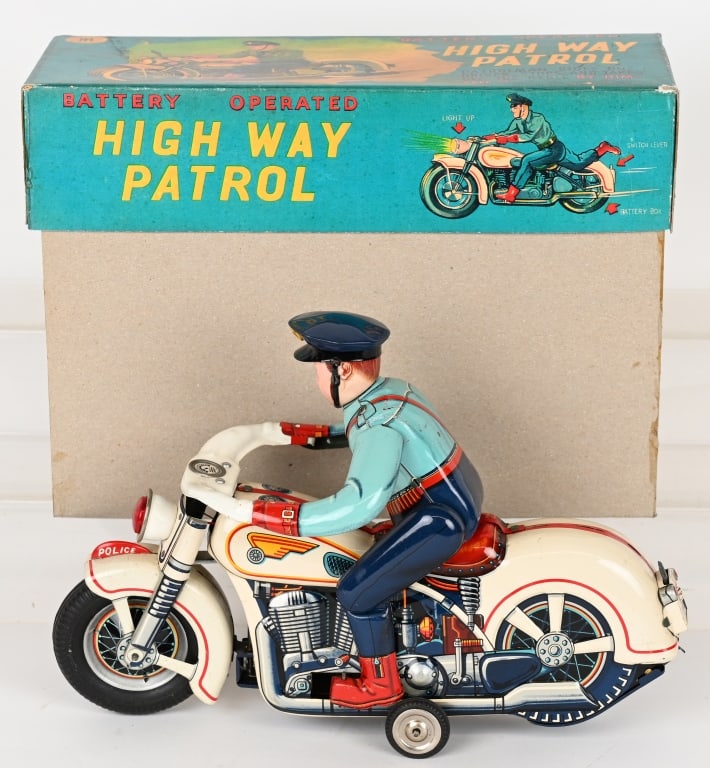 JAPAN BATTERY OP HIGHWAY PATROL MOTORCYCLE (1 of 7)