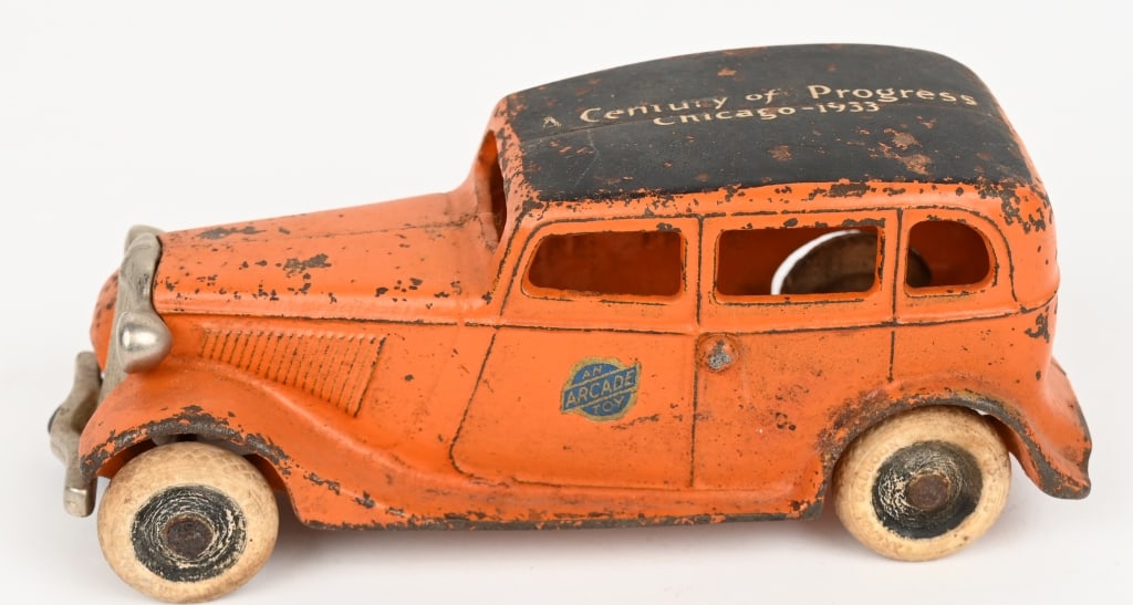 ARCADE CAST IRON CENTURY OF PROGRESS 33 FORD CAB: Arcade cast iron Century of Progress Chicago 1933 Ford Cab. All original condition. Has nice original paint, grill and tires. No cracks or repairs. 6 1/2" Excellent