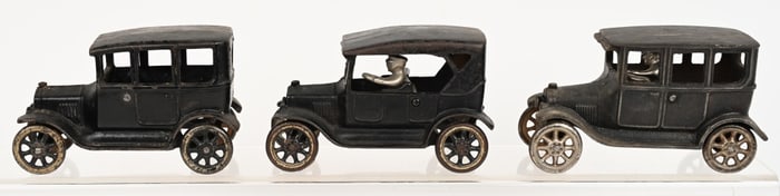 3- ARCADE CAST IRON MODEL T AUTOS