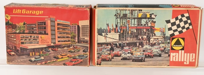 TECHNOFIX RALLYE AND LIFT GARAGE w/ BOXES