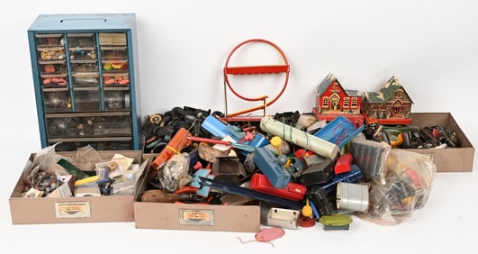 HUGE LOT OF VINTAGE TOY PARTS