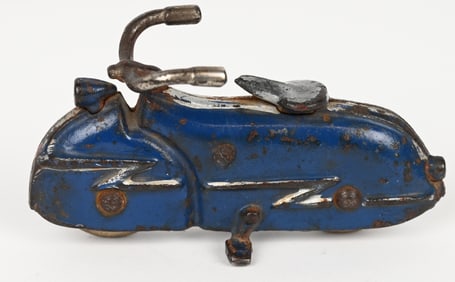 A.C. WILLIAMS CAST IRON DECO STREAMLINER SCOOTER