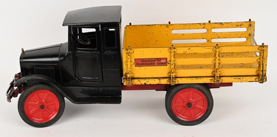 BUDDY L BAGGAGE TRUCK w/ RUBBER TIRES