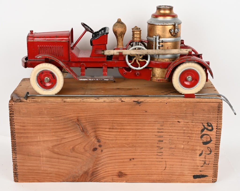 KINGSBURY CLOCKWORK PUMP FIRE PUMPER w/ BOX (1 of 6)