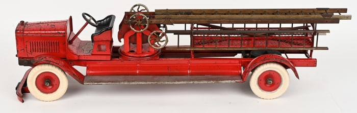 KINGSBURY CLOCKWORK AERIAL LADDER TRUCK