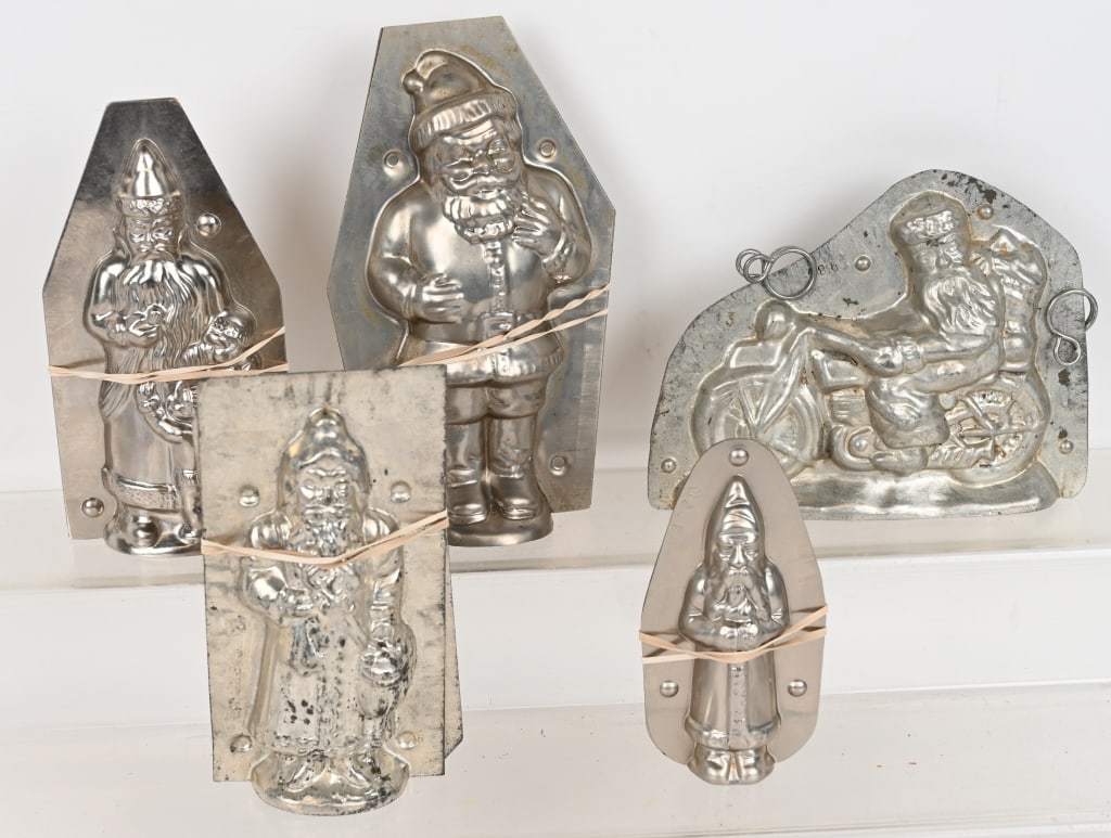 5- ANTIQUE SANTA CLAUS CHOCOLATE MOLDS (1 of 3)