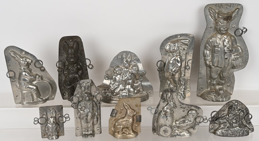 10- ANTIQUE EASTER CHOCOLATE MOLDS (1 of 3)