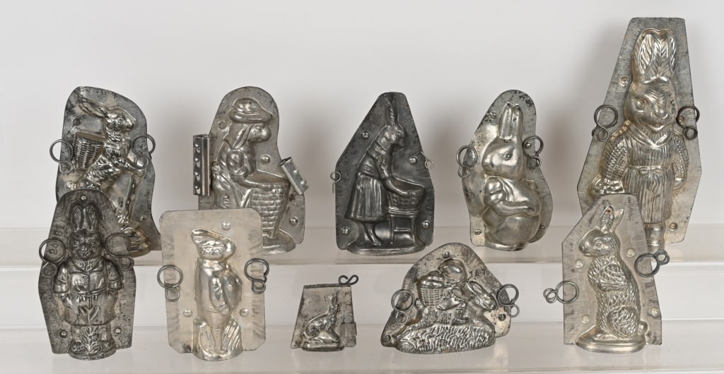 10- ANTIQUE EASTER CHOCOLATE MOLDS (1 of 3)