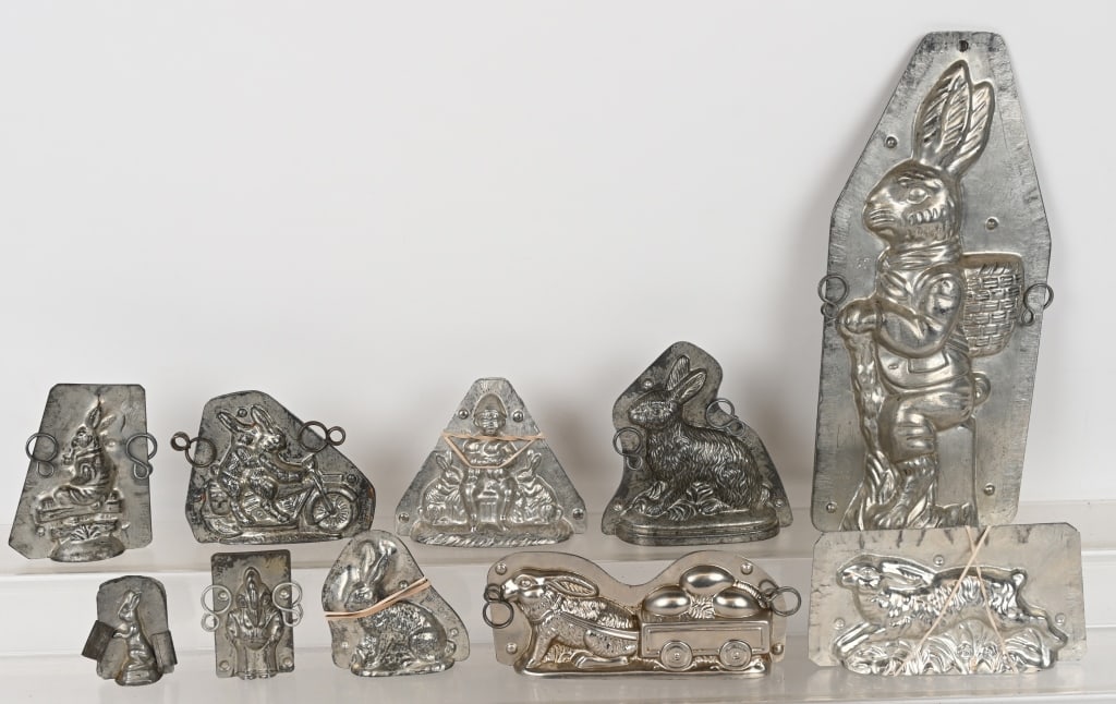 10- ANTIQUE EASTER CHOCOLATE MOLDS (1 of 3)
