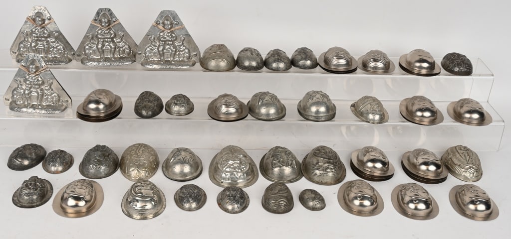 HUGE LOT OF ANTIQUE EASTER EGG CHOCOLATE MOLDS (1 of 8)