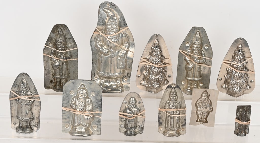 10- ANTIQUE SANTA CLAUS CHOCOLATE MOLDS (1 of 9)