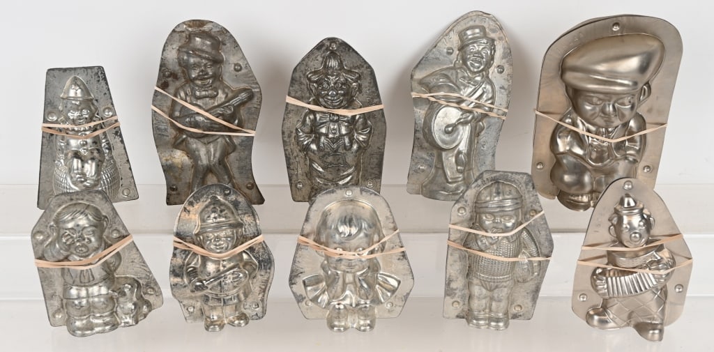 10- ANTIQUE CHARACTER CHOCOLATE MOLDS: Lot of 10 Antique Character Chocolate Molds. Largest 6 1/2" Excellent