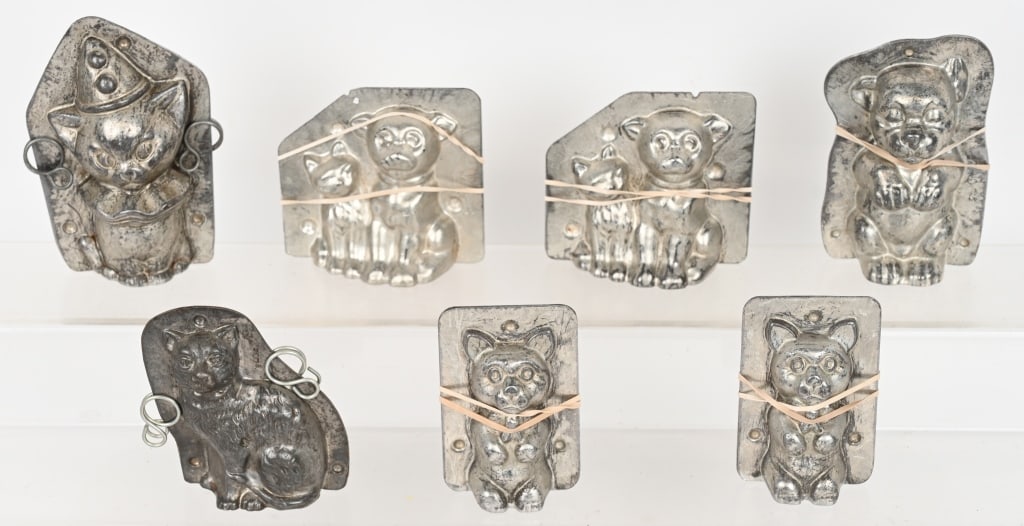 7- ANTIQUE BONZO & CAT CHOCOLATE MOLDS (1 of 5)