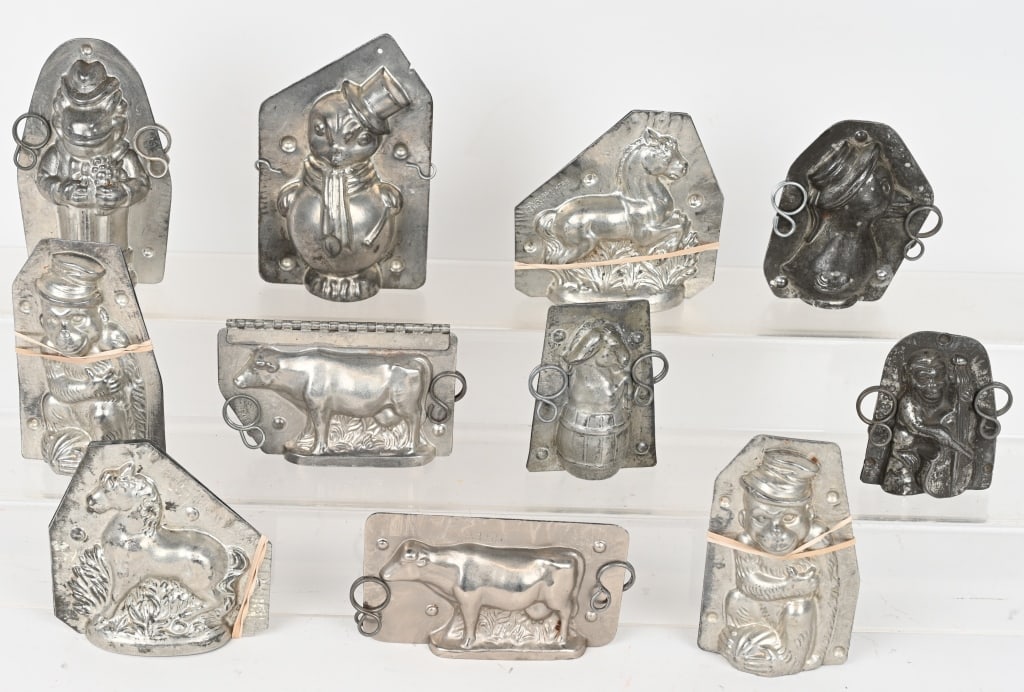 11- ANTIQUE ANIMAL CHOCOLATE MOLDS (1 of 5)