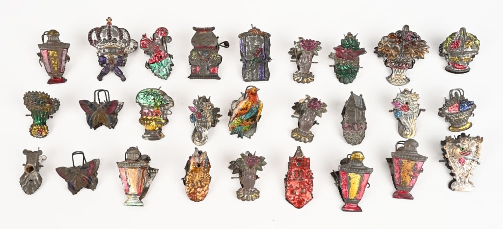 20- ANTIQUE FIGURAL CHRISTMAS TREE CANDLE CLIPS (1 of 4)