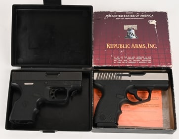 LOT OF 2 SEMI AUTOMATIC PISTOLS