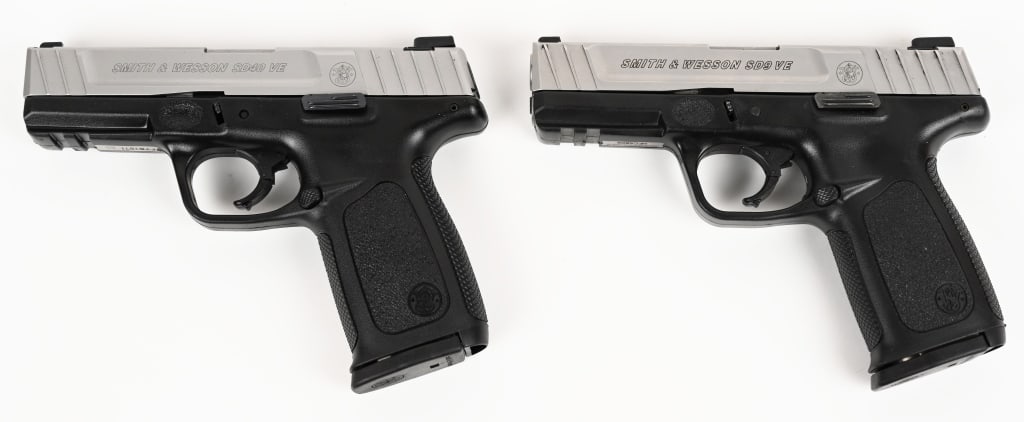 LOT OF 2 SMITH & WESSON SEMI AUTO PISTOLS: SMITH & WESSON SD9 VE PISTOL. SERIAL NUMBER: HFC5809. BARREL: 3 7/8". CALIBER: 9MM. Black polymer frame with S&W logo and standard texture molded in. Stainless Steel slide with factory 3 dot sights an