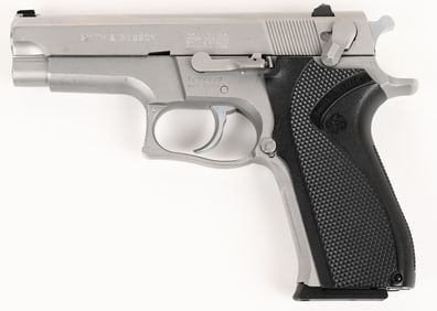 SMITH & WESSON 5906 SEMI AUTO PISTOL