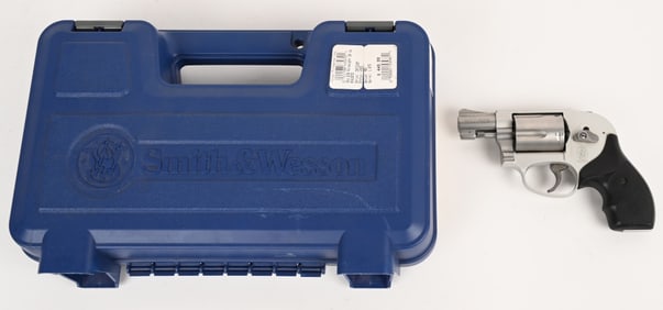 SMITH & WESSON 683-3 AIRWEIGHT .38 SPL W/CASE