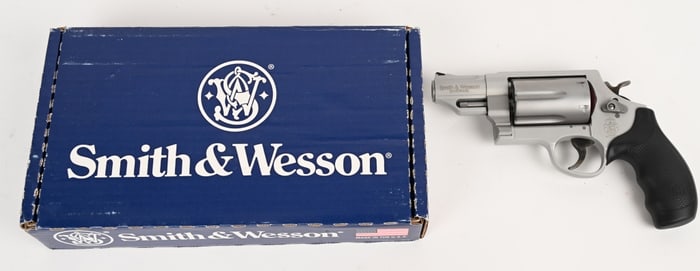 SMITH AND WESSON GOVERNOR MODEL 410 / 45 REVOLVER