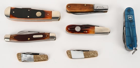 LOT OF 7 FOLDING KNIVES