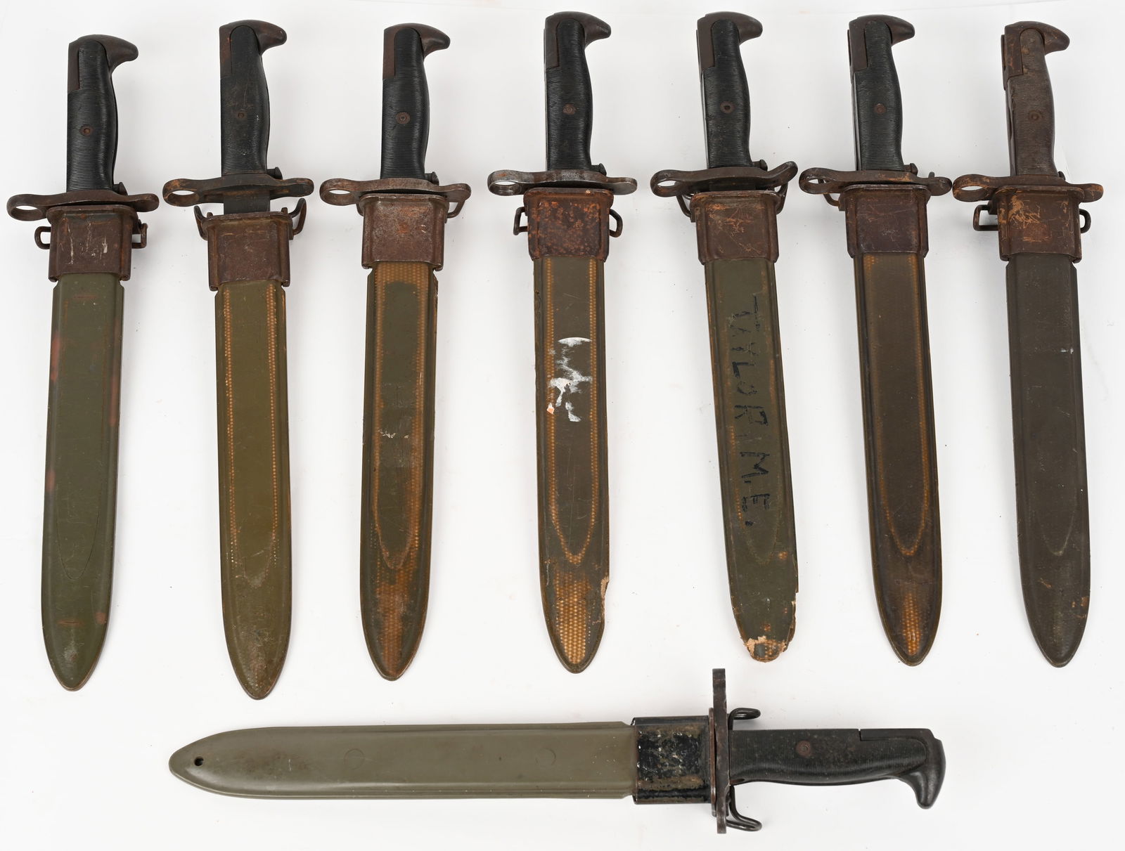 WWII ERA M1 GARAND BAYONETS, TOTAL OF 8: This lot contains 8 M1 Garand bayonets. 10" long. CONDITION: Good